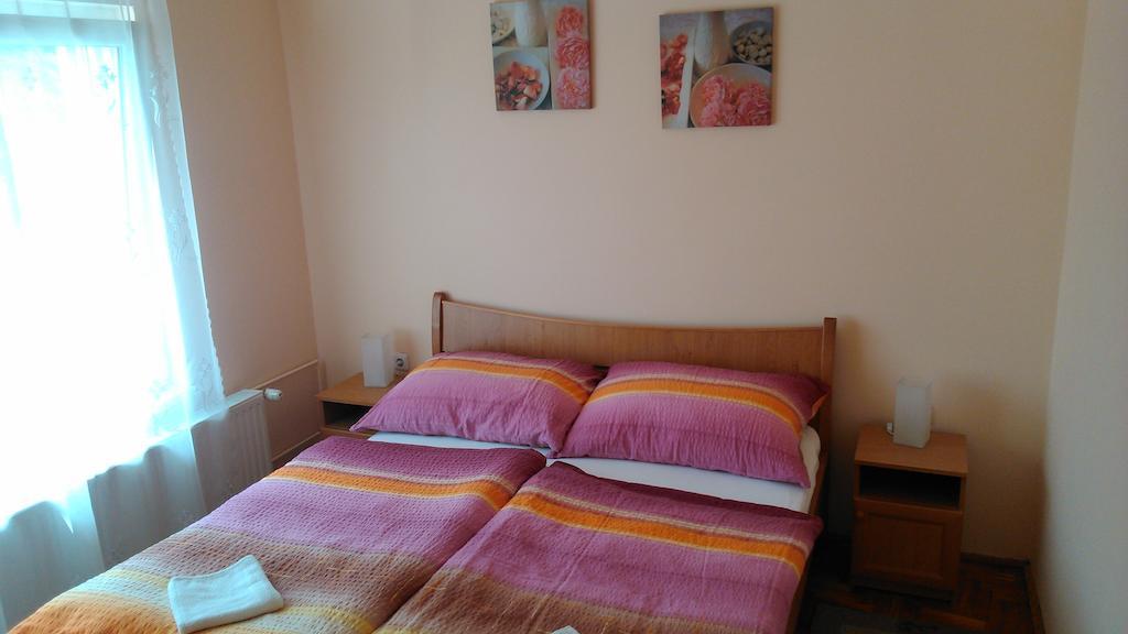 Margitapartman Bük Habitación foto