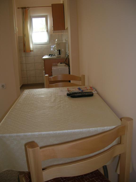 Margitapartman Bük Habitación foto