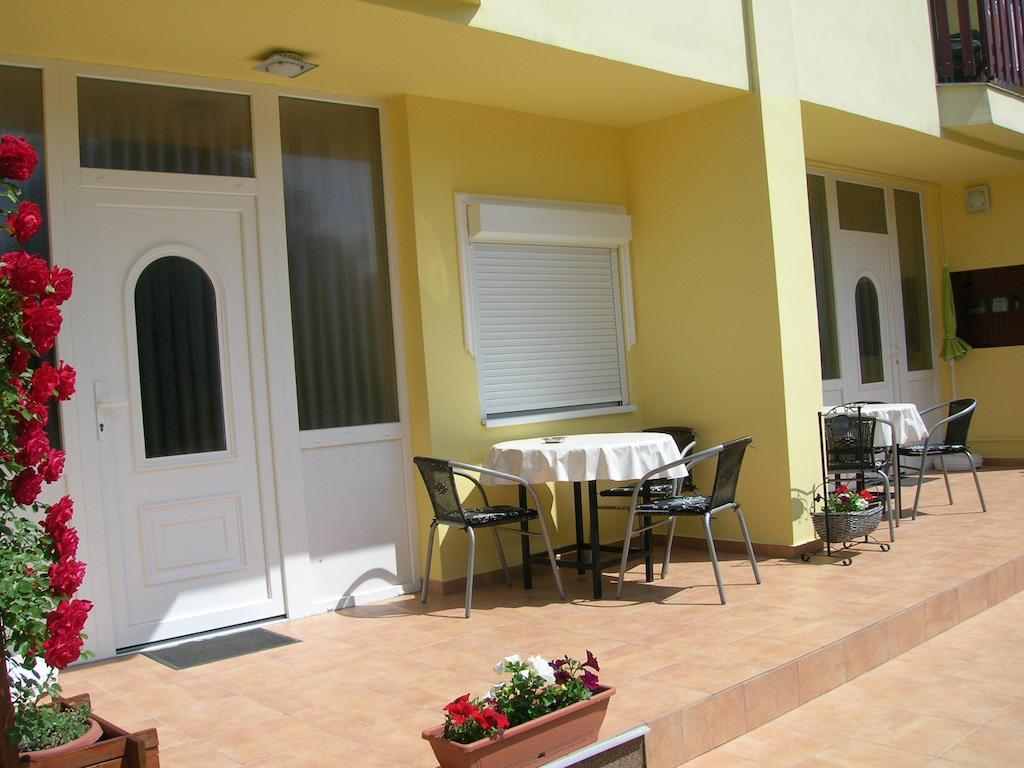 Margitapartman Bük Habitación foto